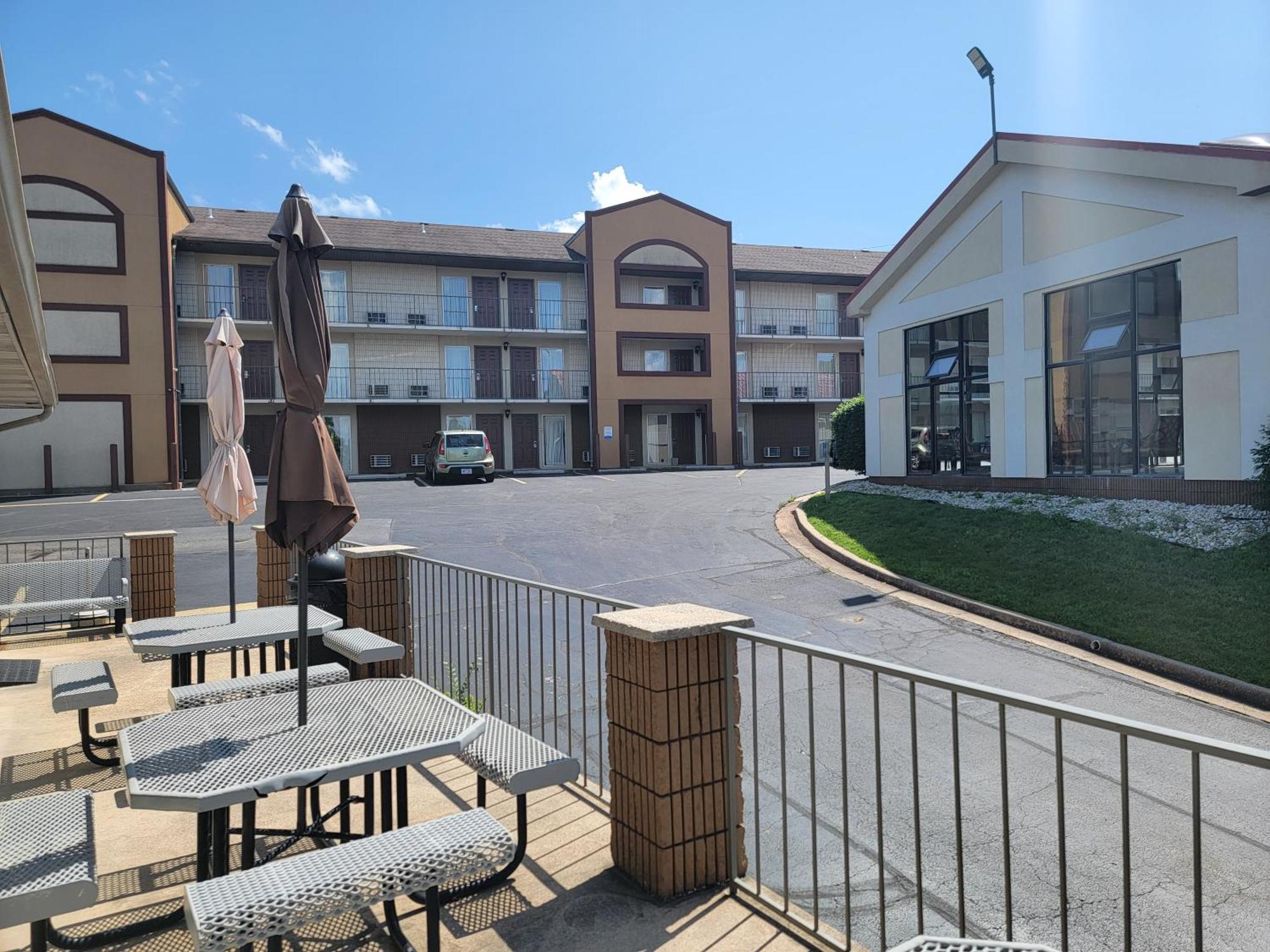 Quality Inn West Бренсън Екстериор снимка