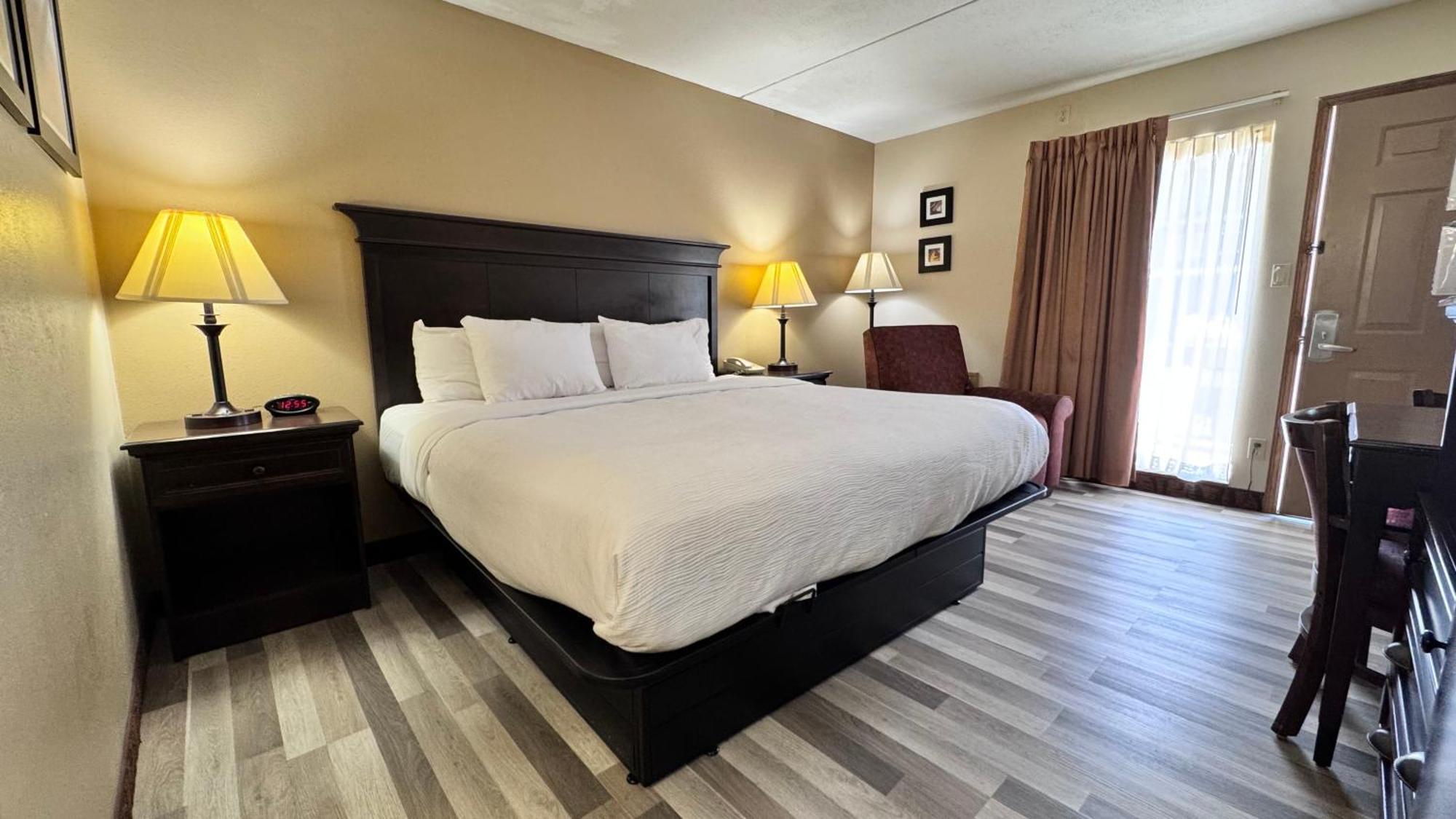 Quality Inn West Бренсън Екстериор снимка