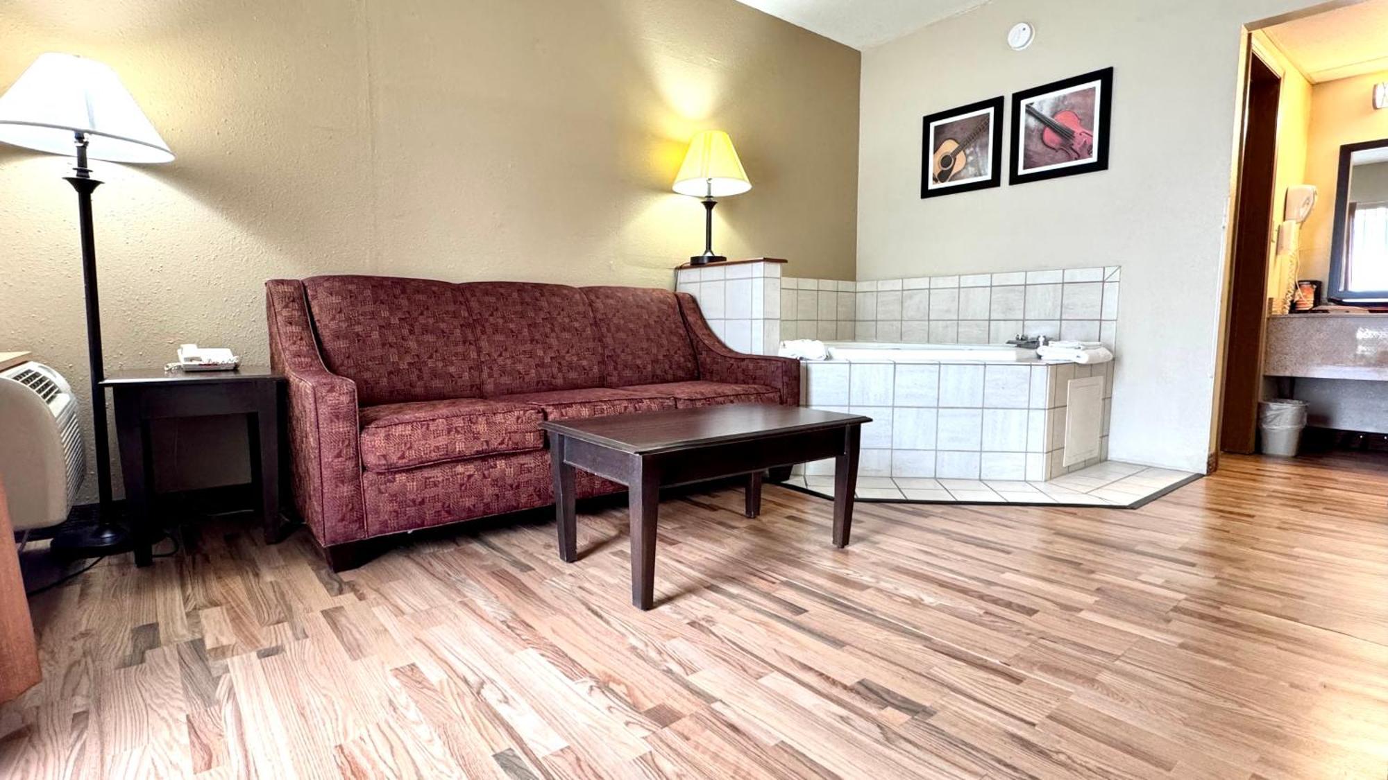 Quality Inn West Бренсън Екстериор снимка